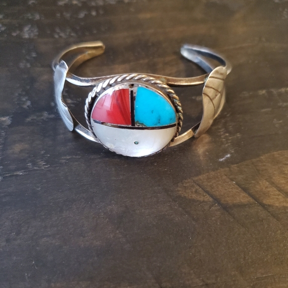 ❤SOLD❤Vintage Sterling Zuni Sun God Cuff Bracelet - Picture 5 of 9